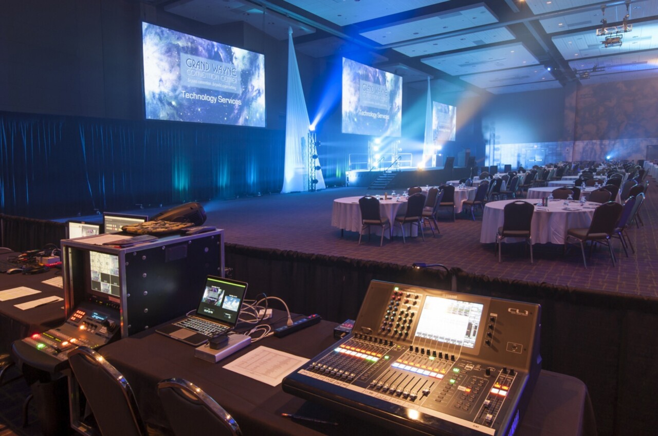Fort Wayne Convention Banquet IT Services Special Effects