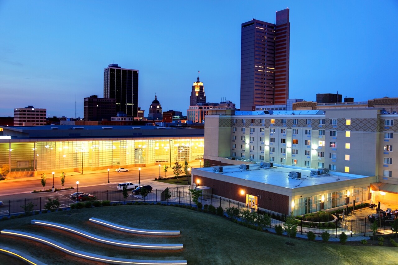 Fort Wayne Courtyard Hotel Grand Wayne Convention Center Evening